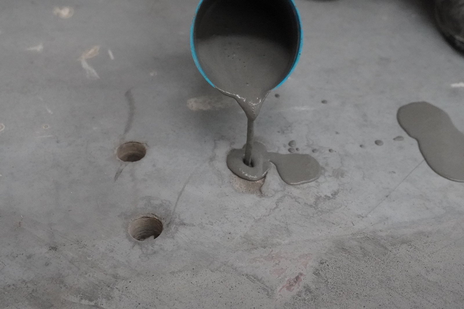 Betonbodensanierung mit 2-Komponenten-Mörtel